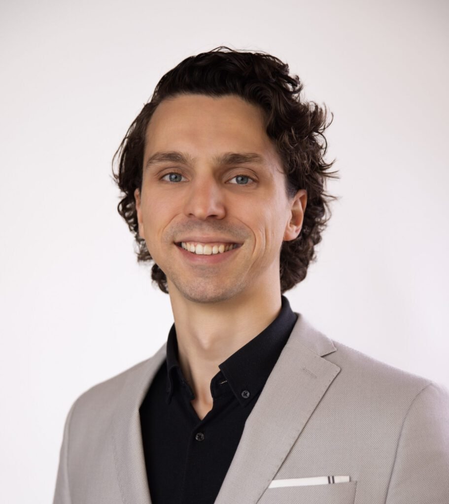 Ezra Hortensius