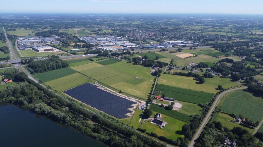 Zonnepark Boltensweg in Enter in gebruik: groene stroom, natuurversterking én lokaal eigendom in één project